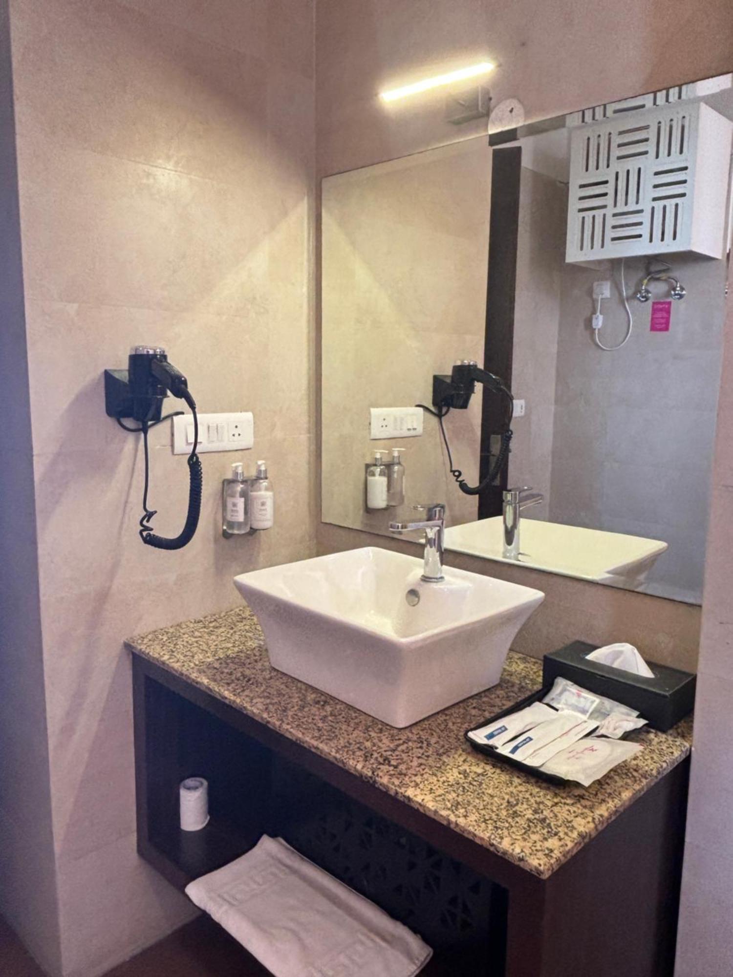 Regenta Resort & Spa Mashobra Шимла Экстерьер фото